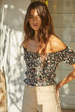 Load image into Gallery viewer, Floral Print Smocked Crop Top