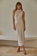 Load image into Gallery viewer, Evelyn Dress