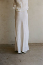 Load image into Gallery viewer, 100% Linen Elastic Waist Long Skirt