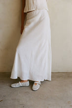 Load image into Gallery viewer, 100% Linen Elastic Waist Long Skirt