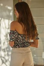 Load image into Gallery viewer, Floral Print Smocked Crop Top