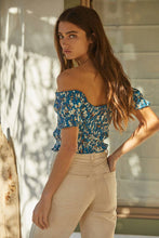 Load image into Gallery viewer, Floral Print Smocked Crop Top