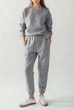 Load image into Gallery viewer, fleece sweatshirt (heather grey)
