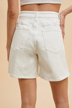 Load image into Gallery viewer, Bermuda mom shorts
