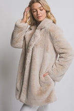 Load image into Gallery viewer, The Luxe Faux Fur Coat
