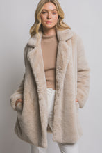 Load image into Gallery viewer, The Luxe Faux Fur Coat
