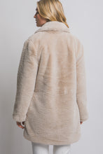 Load image into Gallery viewer, The Luxe Faux Fur Coat
