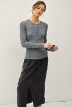 Load image into Gallery viewer, Ribbed Longsleeve Henley
