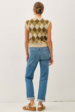 Load image into Gallery viewer, Argyle Wool Blended Sweater Vest
