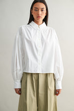 Load image into Gallery viewer, Balloon Sleeve Button Down
