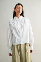 Load image into Gallery viewer, Balloon Sleeve Button Down
