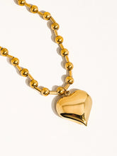 Load image into Gallery viewer, Paris 18K Gold Non-Tarnish Large Heart Chain Necklace
