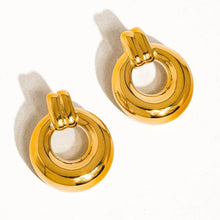 Load image into Gallery viewer, Viktor Classic Hoop Earring
