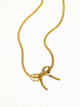 Load image into Gallery viewer, Marie 18K  Bow Choker
