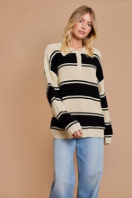 Load image into Gallery viewer, Collared Oversized Sweater
