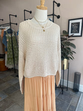 Load image into Gallery viewer, Crochet sweater
