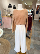 Load image into Gallery viewer, Eyelash sweater
