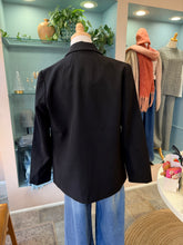Load image into Gallery viewer, Black blazer
