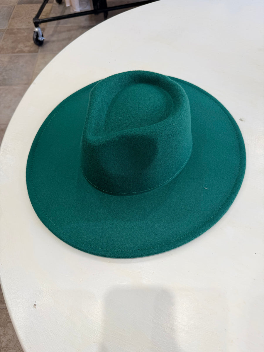 Emerald green felt hat – Rio + Co