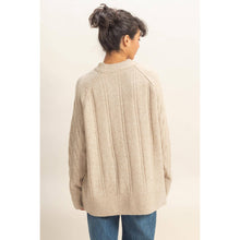 Load image into Gallery viewer, Crew Neck Cable Knit Sweater Pullover
