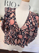 Load image into Gallery viewer, Sutton floral top
